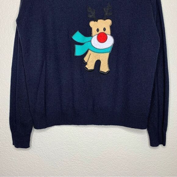 All I Want for Christmas Women’s Size Large Navy Blue Pullover Sweater - Picture 4 of 11